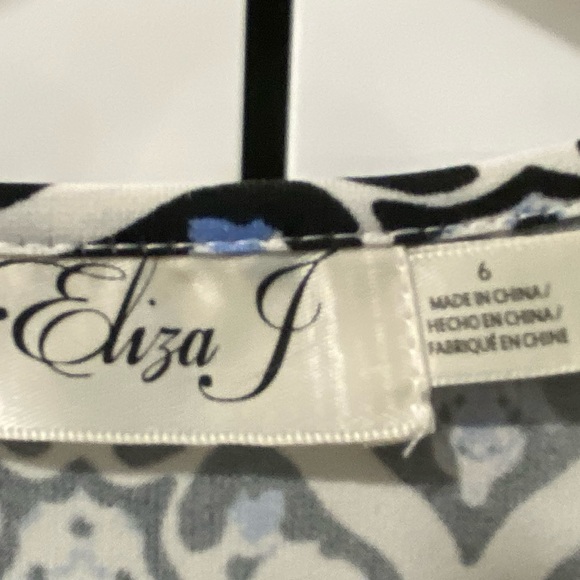 Pattern sleeveless dress - Picture 2 of 4